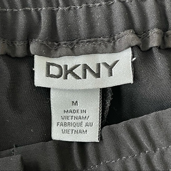 3/30$🔥 DKNY Black Loose fit Joggers Size M - Picture 9 of 13